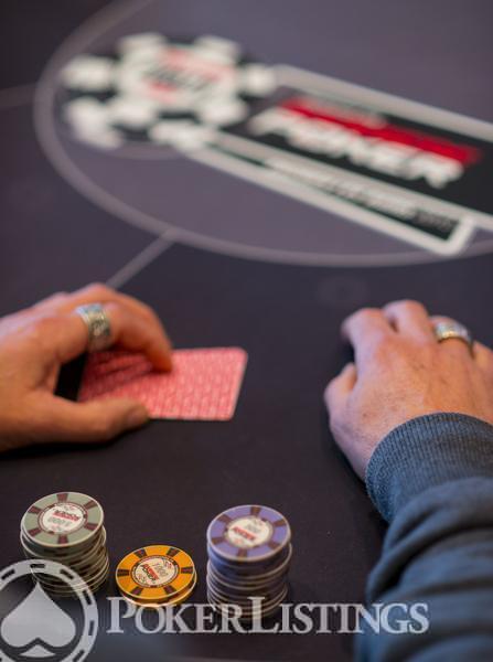Handling Chips and cards in poker as one of the most common live poker tells