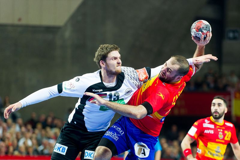 Handball duel