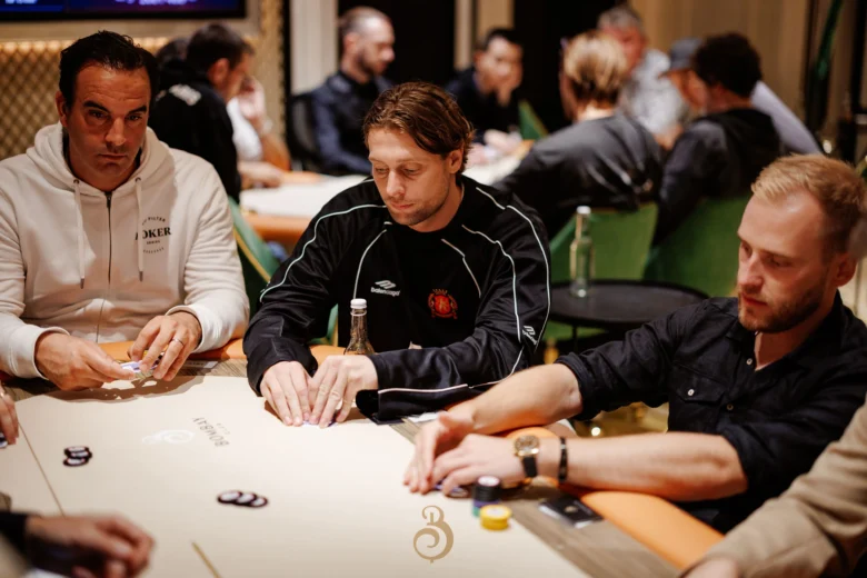 Bombay High Stakes Week Mounir Tajiou, Teun Mulder, Markkos Ladev