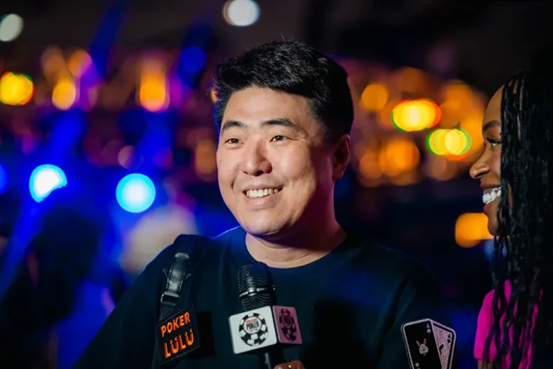 Daehyung Lee gives an interview