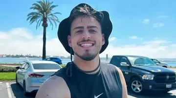 Jon Vlogs