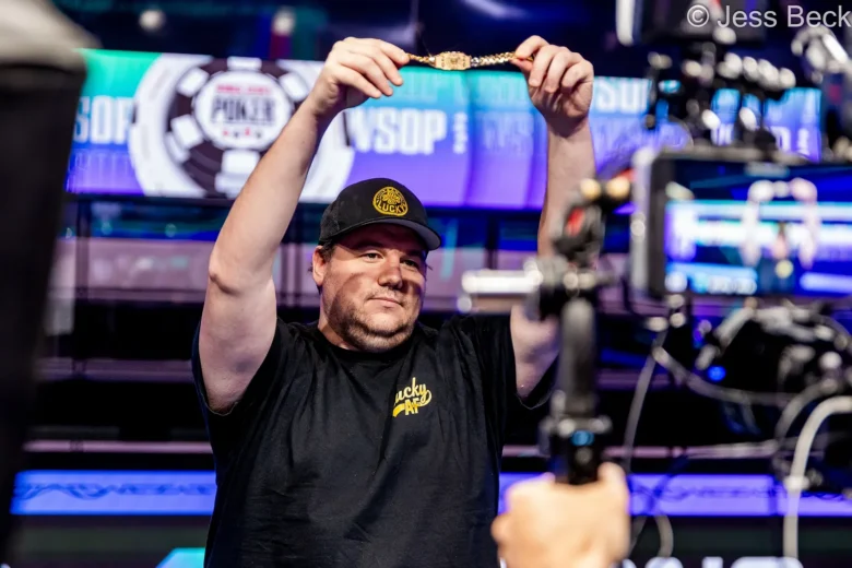 Shaun Deeb wins 9th bracelet