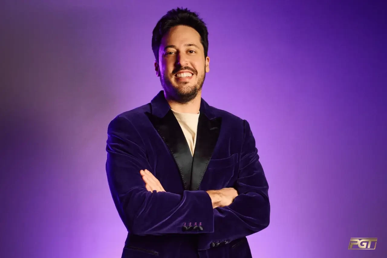 Adrián Mateos wearing the 2026 Poker Masters purple jacket