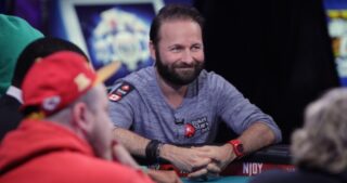 Daniel_Negreanu_2015_WSOP_Day_5.jpg