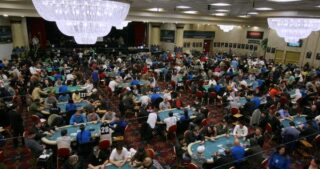 Four Essential Poker Tournament Tips to Up Your Chances