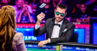 Poker player Dario Sammartino mucking his hand.