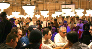 the-final-table-of-the-wsop-2005-1500-limit-holdem-tournament-189.jpg
