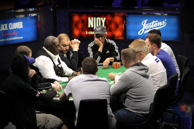 James Woods: “If I Won a WSOP Bracelet I’d Burst Out in Tears”