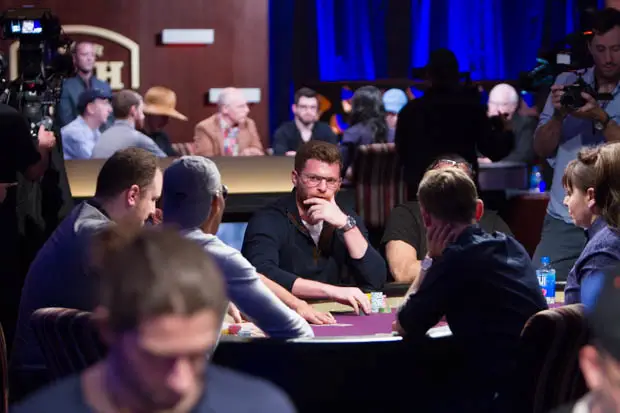 live poker tournament - loose-passive play