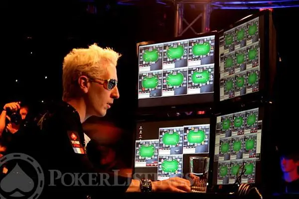 Bertrand 'Elky Grospellier set Guiness Record playing poker multitable for one hour.