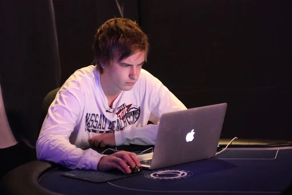 The 20 Worst Moments in Poker from 2006-2016 – #15-11