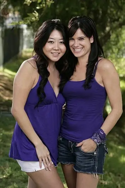 Tiffany Michelle, Maria Ho Bust Out of The Amazing Race