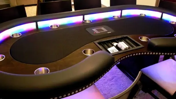 5 Poker Gadgets (or Accessories) You Need Right Now
