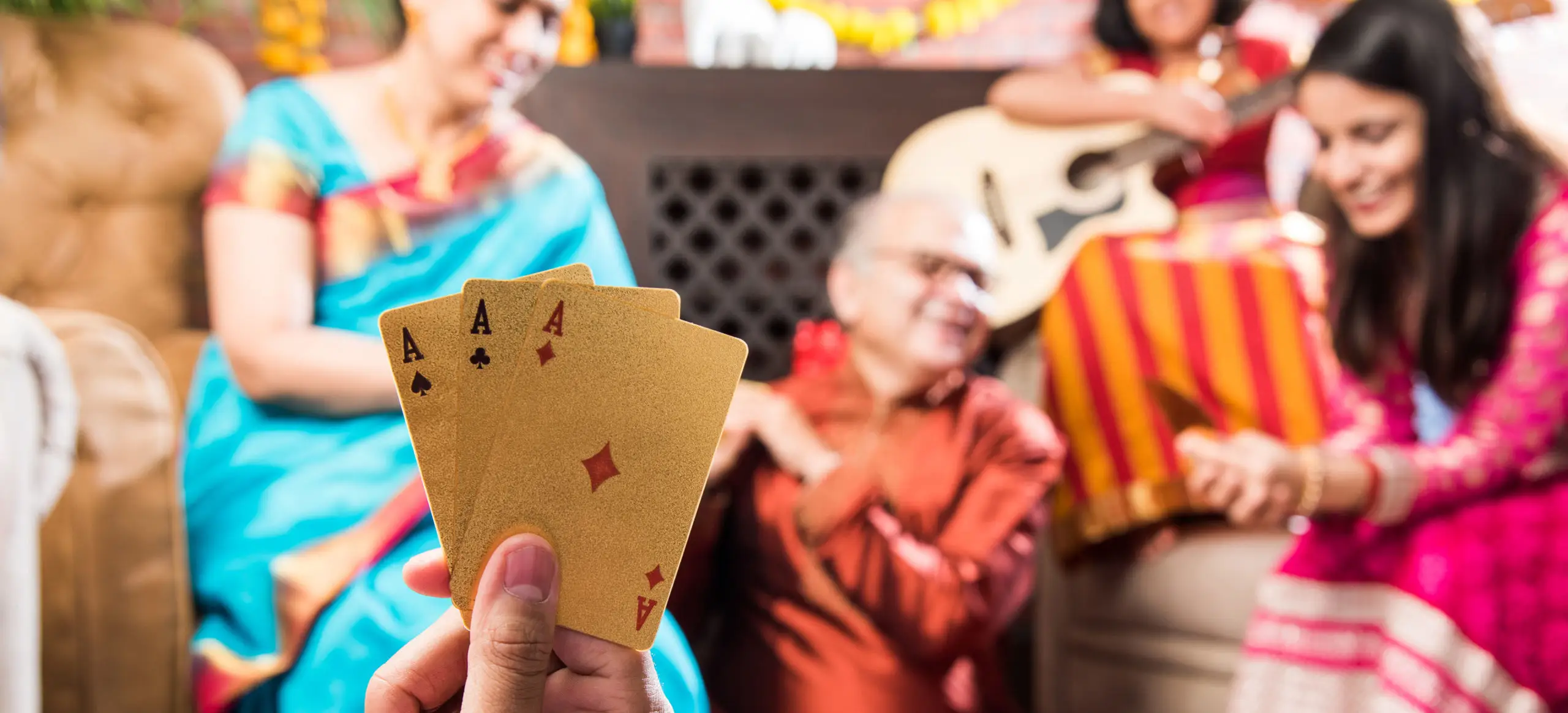 Know your card games – Teen Patti versus poker