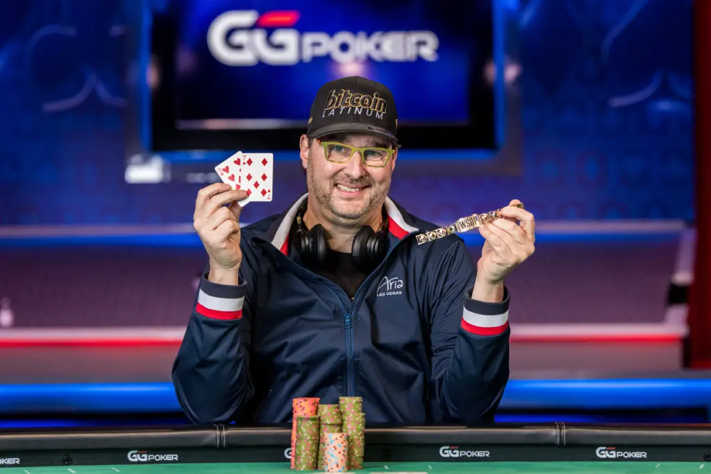 Hellmuth wins 16th