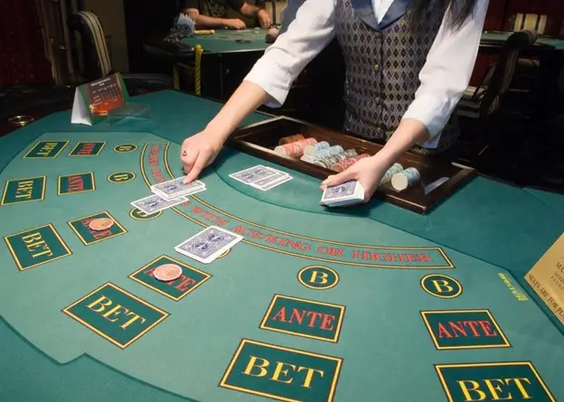 Casino: Cards, Chips and Dealers