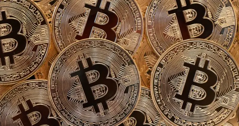 Crypto Online Poker: Bitcoin