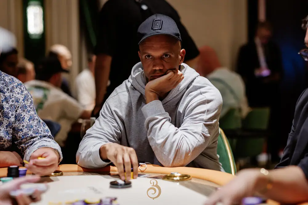 Phil Ivey is thinking during playing at Bombey Series