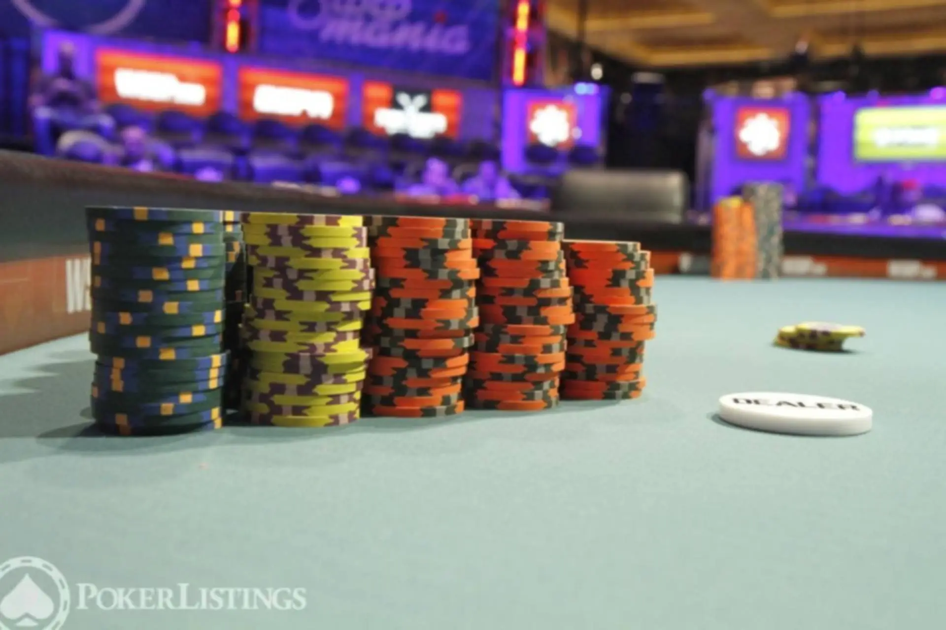No-Limit Cash Games: Monsterhände spielen