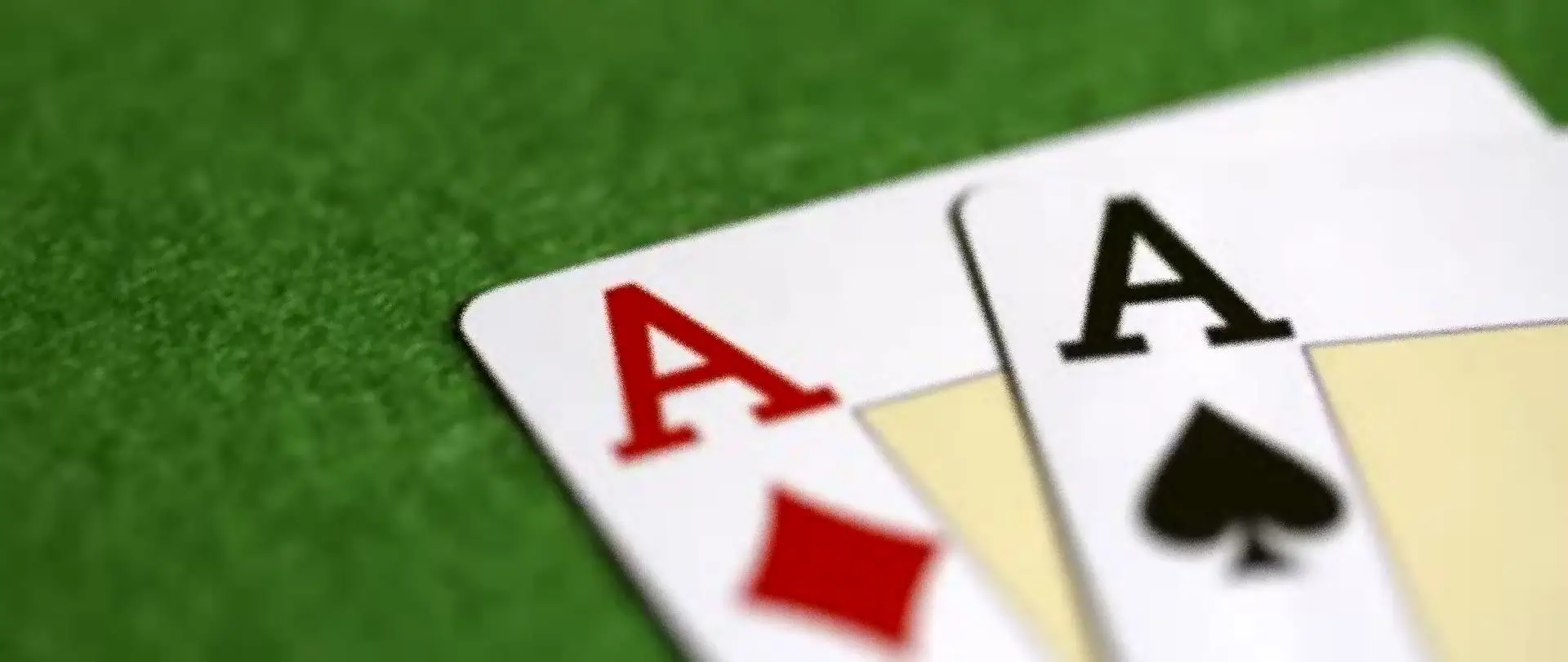 Starke Hand, grosser Pot, schwache Hand, kleiner Pot