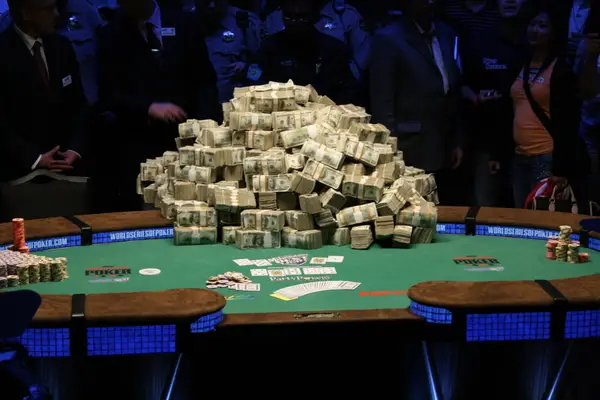 Gewinnerwartung/Expected Value (EV) – PokerZeit.de