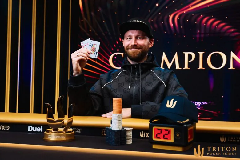 Alex Boika holt im $25K NLH 8-Handed $761K und seine erste Triton Trophy.