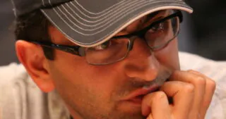 antonio-esfandiari-19285.jpg