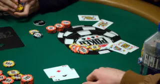 Aces versus kings versus queens
