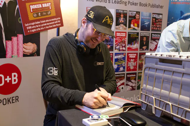 Phil_Hellmuth-6893.jpg