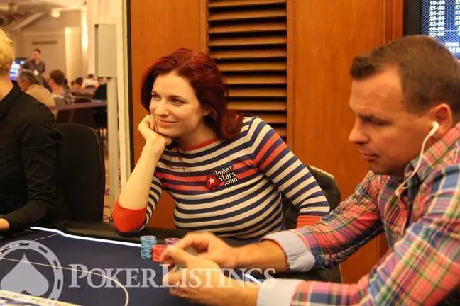 Jennifer Shahade about Hula Chess, Poker Chess and Poker Cliques