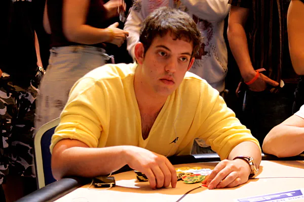 FullFlush threatens to break durrrr at WSOPE