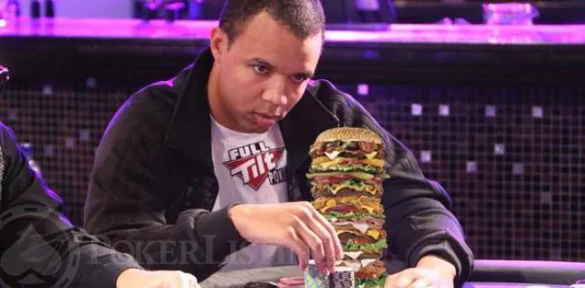 How to Host the Perfect Poker Home Game: What to Eat