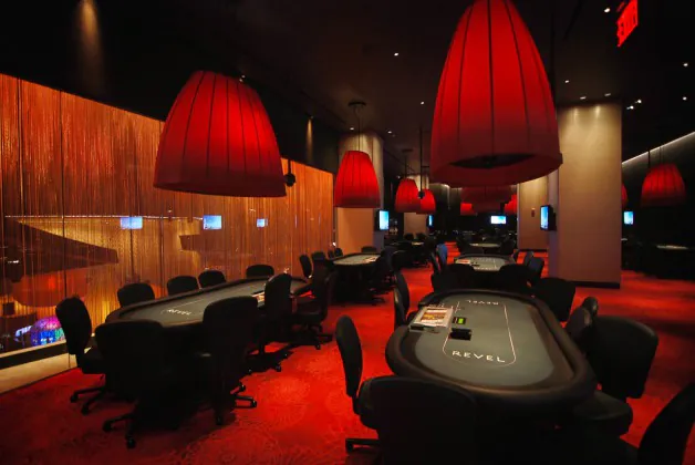 Rant: Smoking and Poker is a Filthy Disaster