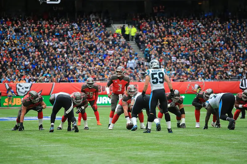 American football hut hut