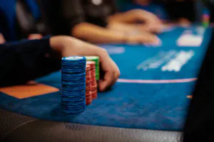 how to beat omaha hi lo