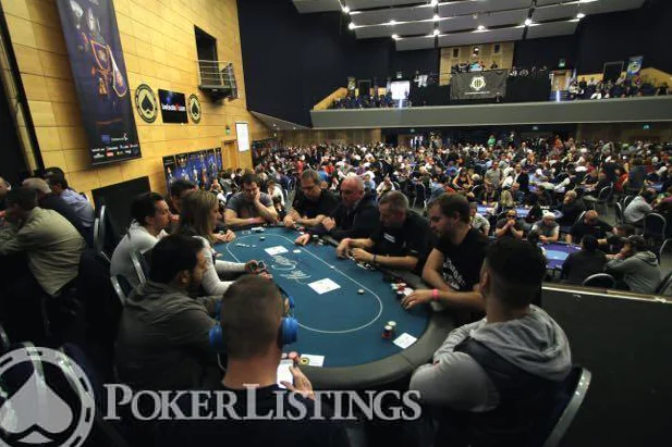 live poker tournament - what to do while waiting for a seat