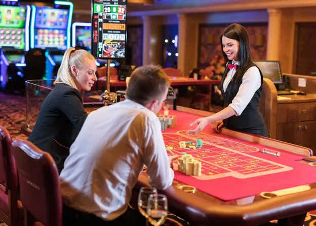 Casino: Cards, Chips and Dealers