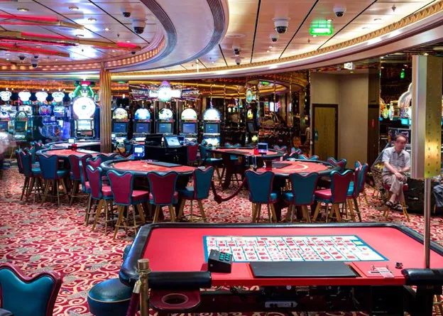 Casino: Cards, Chips and Dealers