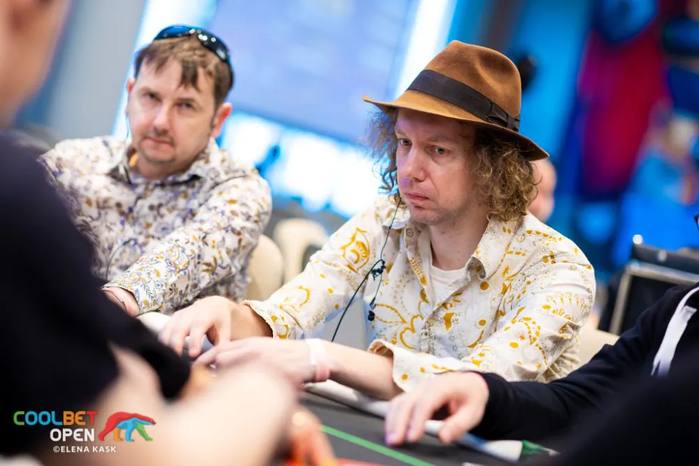 Huxley Doubles Mirza