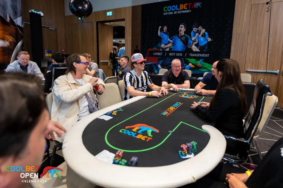 Kuperman Loses His Short Stack to Vuong