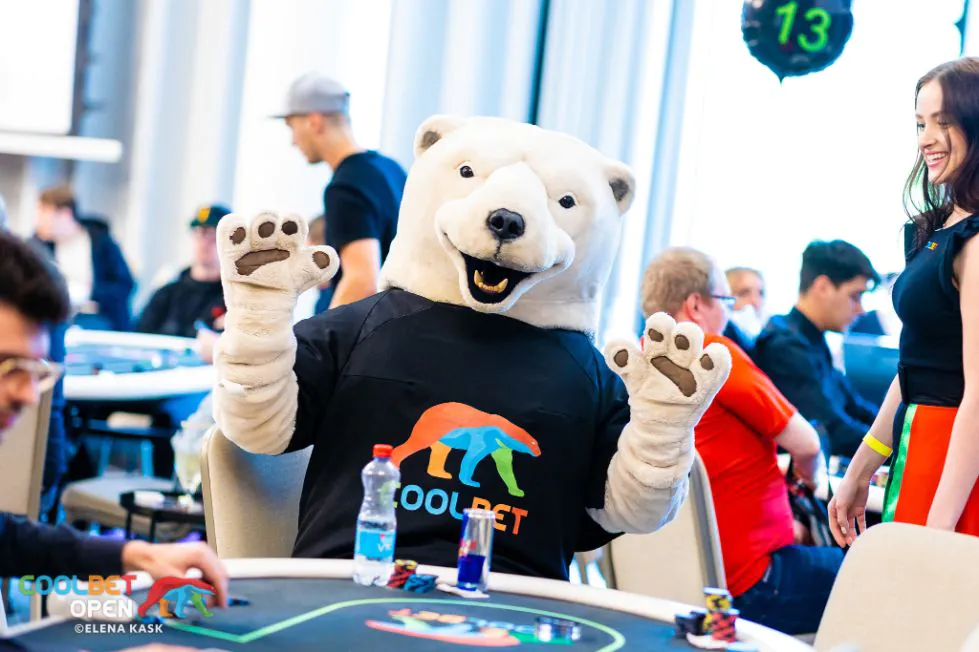 Field Passes 600 Entries