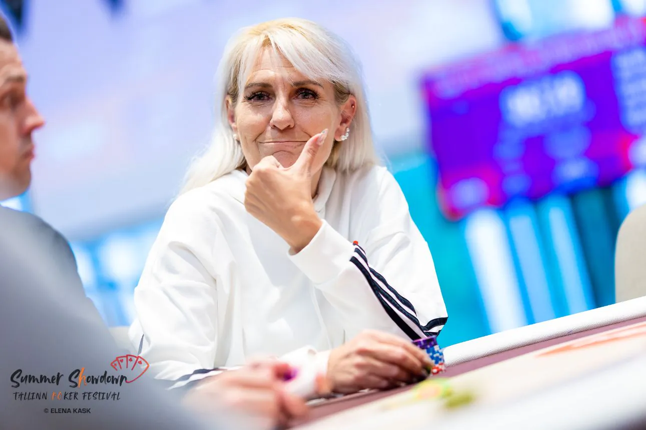 Anne Bezdek Wins the Ladies Event