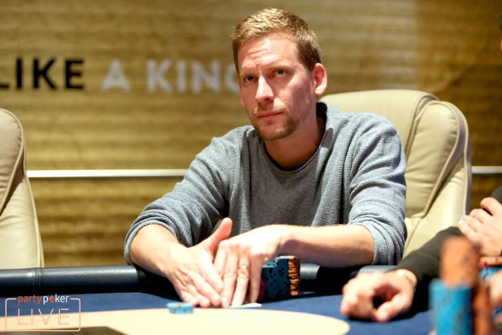 Stribrny Doubles with a Flush