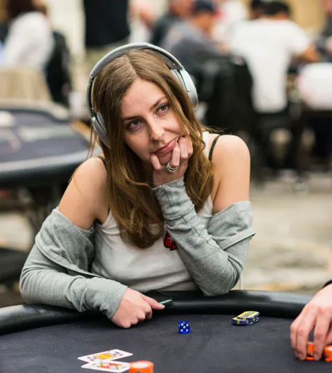 Maria Konnikova thinking.