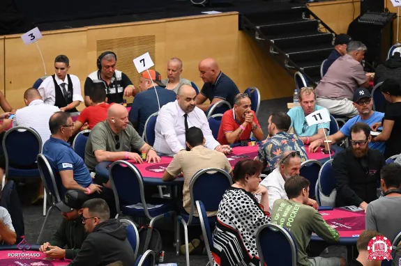 Garry Moore Wins NL Texas Special (€2,800)