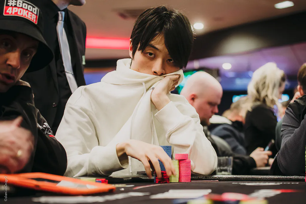 Lazarus loses ground