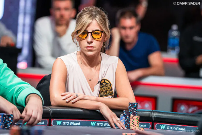 WSOP Kristen Foxen