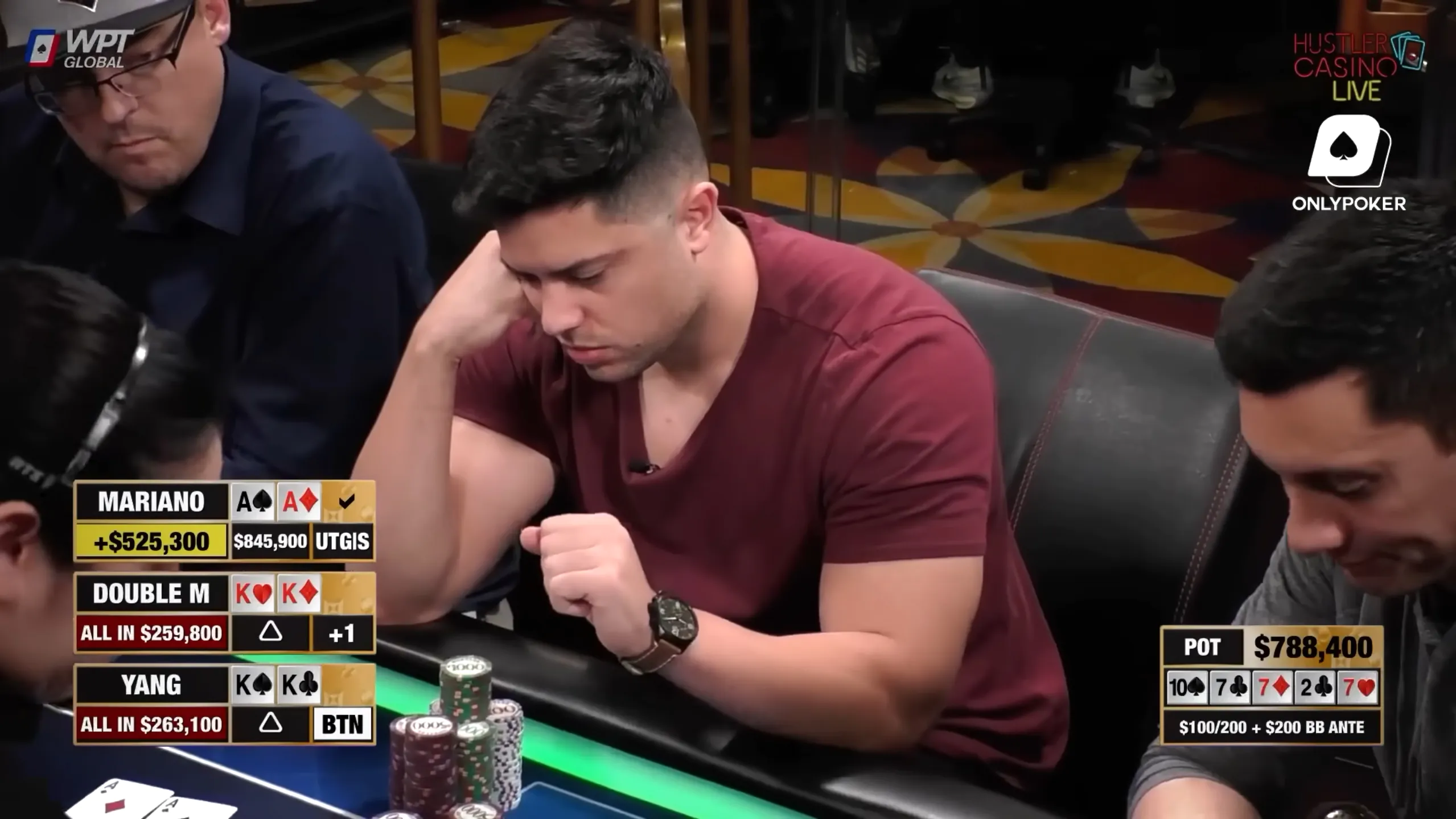 Mariano's AA push with 800k pot.